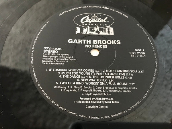 GARTH BROOKS No Fences Capital Records Nashville LP EST 2136 Super Rare! M-/VG+