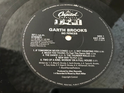 GARTH BROOKS No Fences Capital Records Nashville LP EST 2136 Super Rare! M-/VG+
